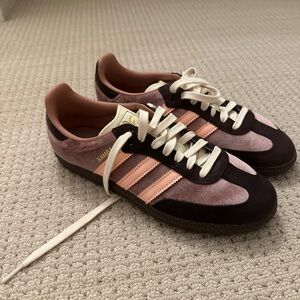 adidas Samba Sneakers